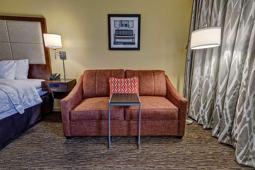 Hampton Inn & Suites Concord-Charlotte Habitación foto